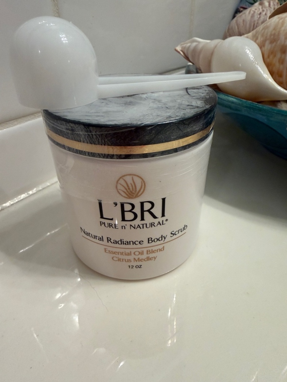 L'BRI Natural Radiance Body Scrub - Essential Oil Blend Citrus Medley